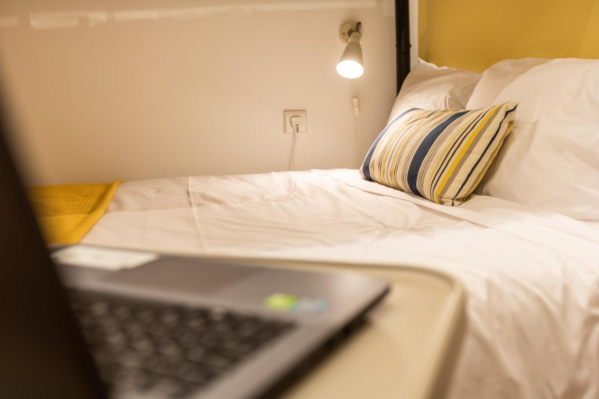 731 Costa Cabral Metro Residence Porto Rom bilde